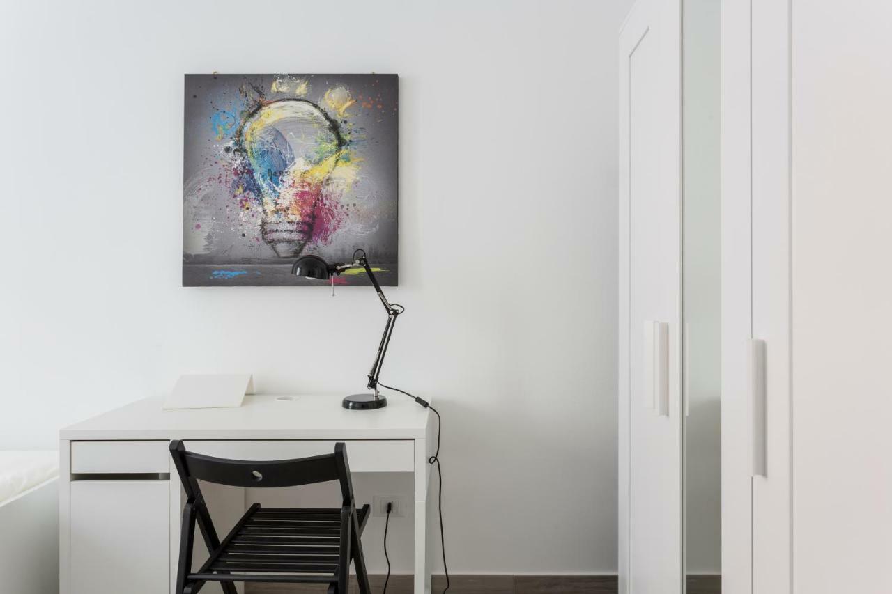 Comfortable Family Group Apartment Via Paruta Milan Exterior photo