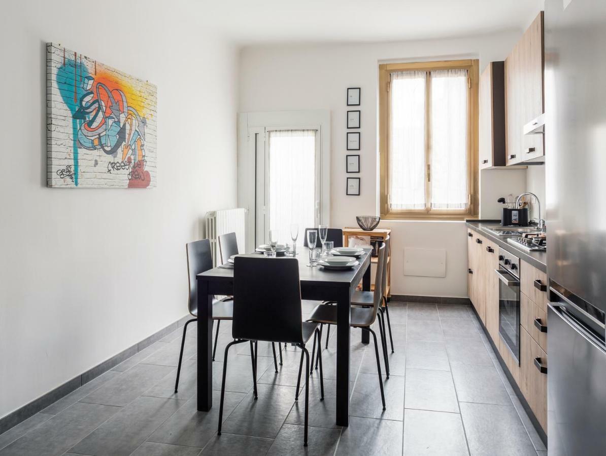 Comfortable Family Group Apartment Via Paruta Milan Exterior photo