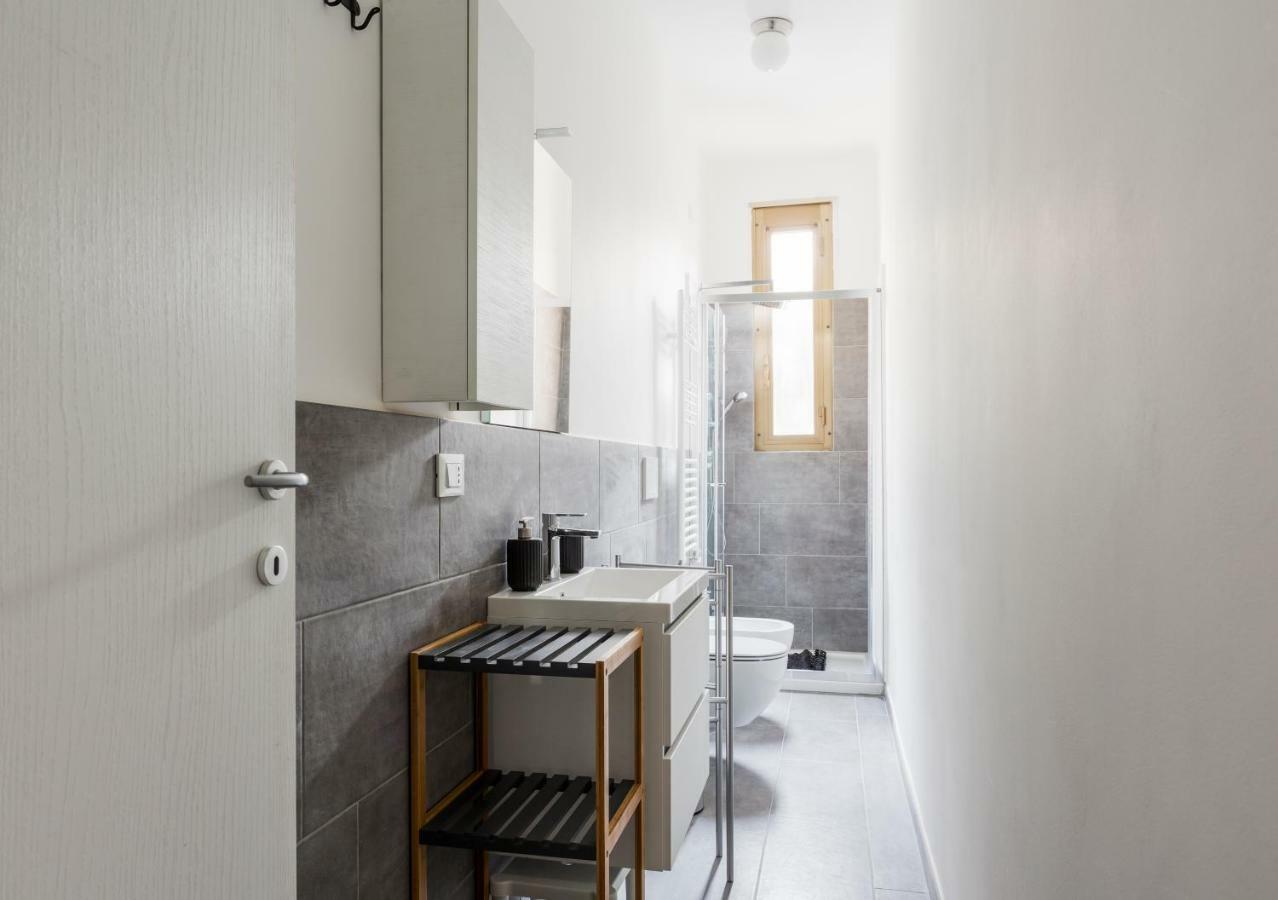 Comfortable Family Group Apartment Via Paruta Milan Exterior photo